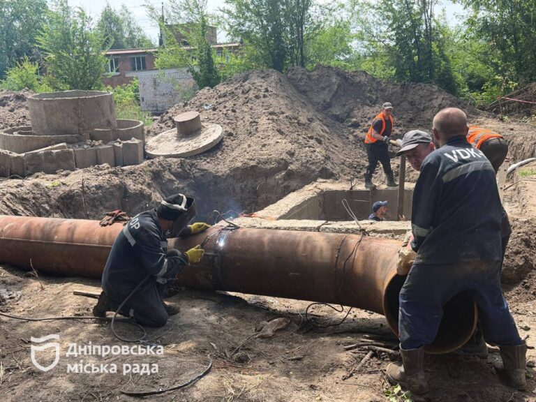 У Дніпрі достроково завершили перший етап ремонту головного водогону