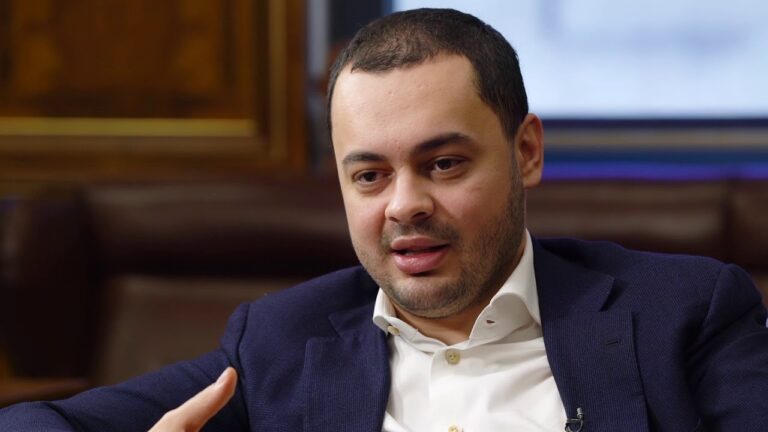 Стерненко звинуватив громадянина рф Куршутова в інформаційних атаках