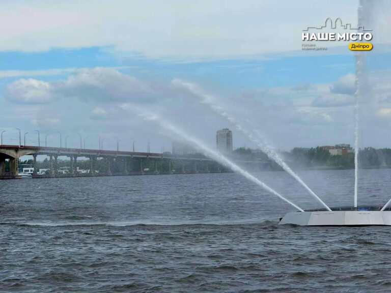 Фонтан «Лебідь» у Дніпрі – символ міста та популярна локація