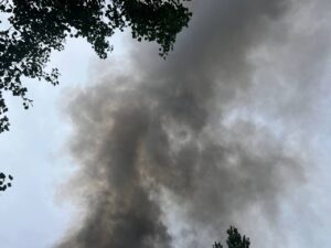 Ракетний удар по Дніпру 18 червня: постраждало підприємство, четверо поранених