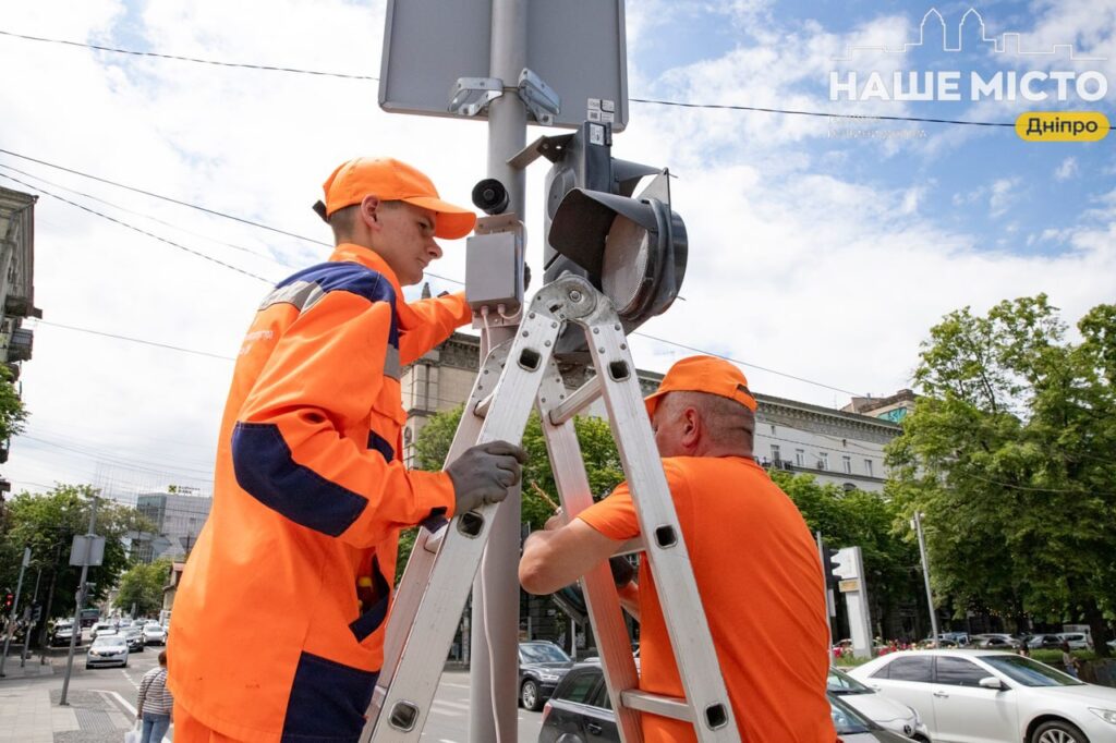 У Дніпрі всі світлофори маршруту «Рух без бар’єрів» обладнали звуковим дублюванням