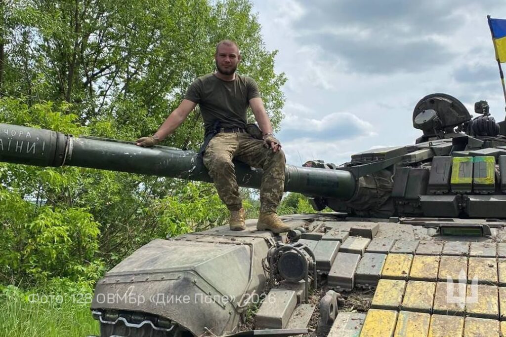 Командир танка з 128 бригади знищив ворожий FPV-дрон за пів метра