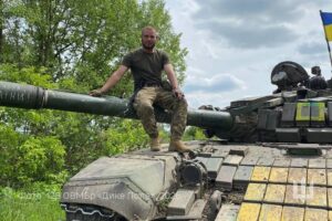 Командир танка з 128 бригади знищив ворожий FPV-дрон за пів метра