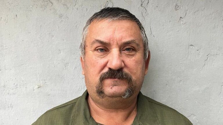 На Дніпропетровщині єгер втратив ногу через підрив на міні