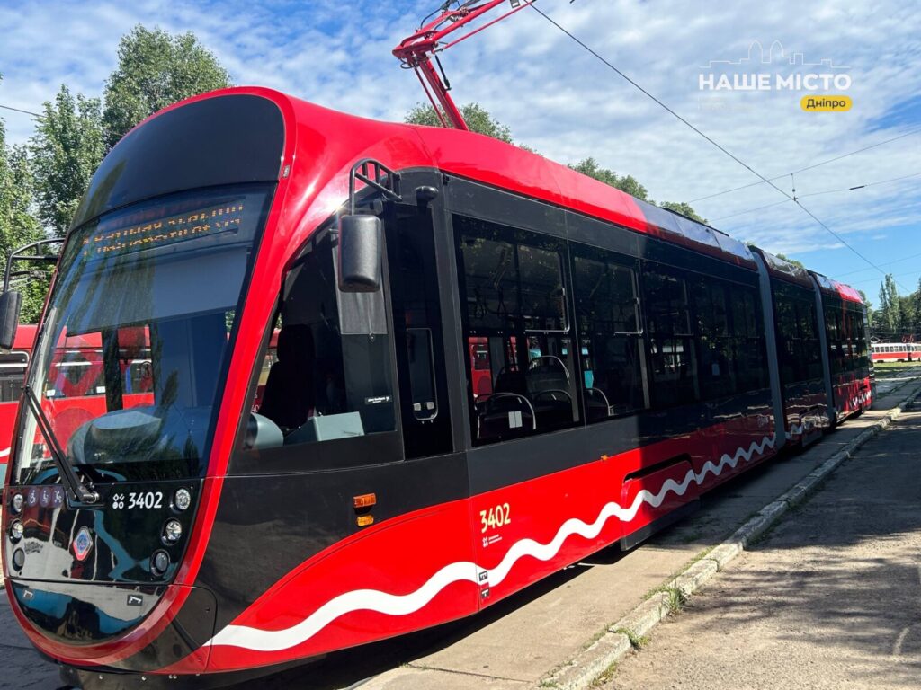 Безлімітні абонементи у застосунку єДніпро для міського електротранспорту