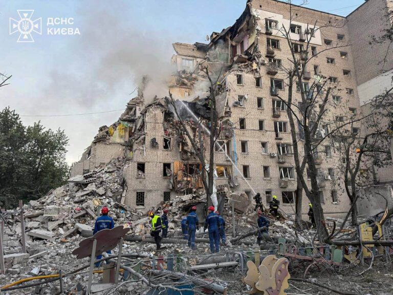 Масований ракетний удар по Києву: 10 загиблих, понад 50 поранених