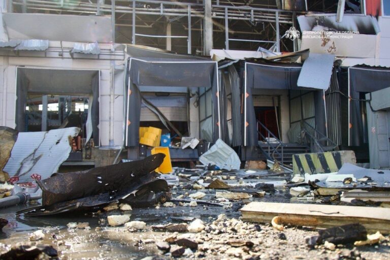 У Дніпропетровській області вночі атакували склади логістичної компанії