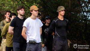 У Дніпрі провели вишкіл з безпечного поводження зі зброєю для молоді