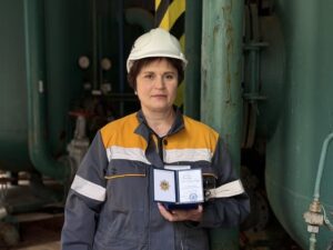 Лариса з Курахового отримала звання «Відмінник енергетики України» у Дніпрі