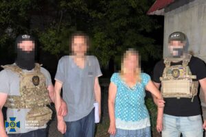 СБУ затримала двох коригувальників обстрілів у Дніпрі з родини російської агенції