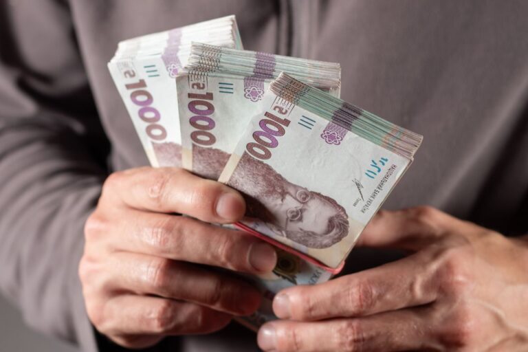 Як отримати до 2 500 доларів людям з інвалідністю на бізнес у Дніпрі