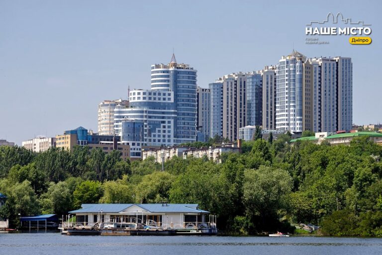 Вночі в Дніпрі лунали вибухи: ситуація на ранок 25 серпня
