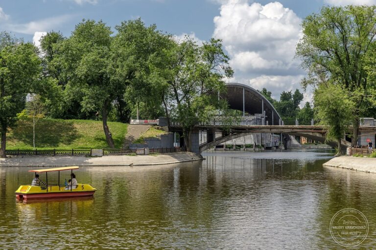 Ситуація у Дніпрі на 1624 добу війни: комунальні служби на роботі