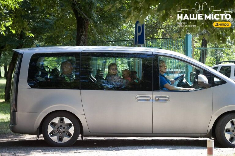 Примусова евакуація дітей оголошена у 16 селах Дніпропетровщини