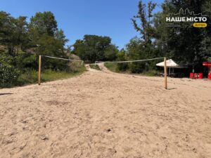 Котлован у Дніпрі — улюблене місце літнього відпочинку на Лівобережжі