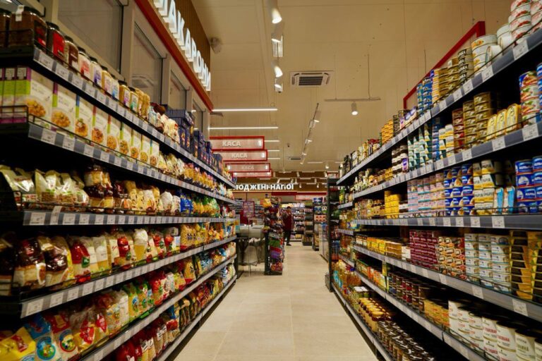 В ОВА заявили про відсутність дефіциту продуктів на Дніпропетровщині