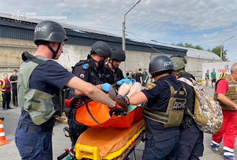 Показали фото наслідків атаки у Дніпрі 2 вересня з двома загиблими