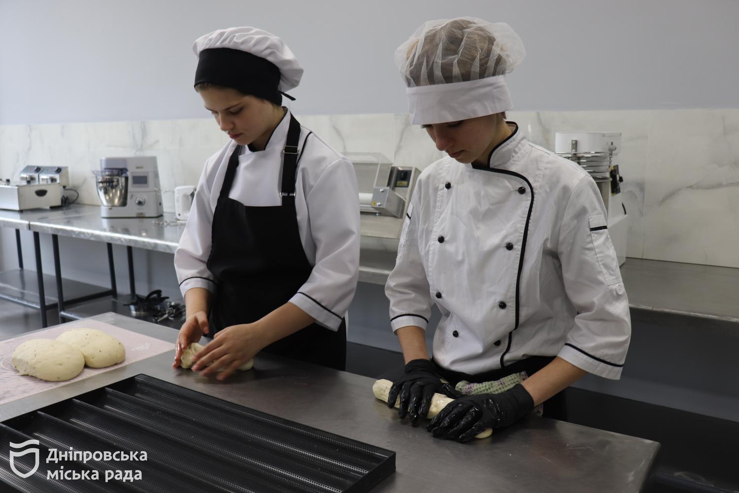 У Дніпрі запрацювала сучасна лабораторія для пекарів та кондитерів