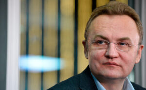 Садовий заявив про відмову від власної зарплати через затримки виплат комунальникам