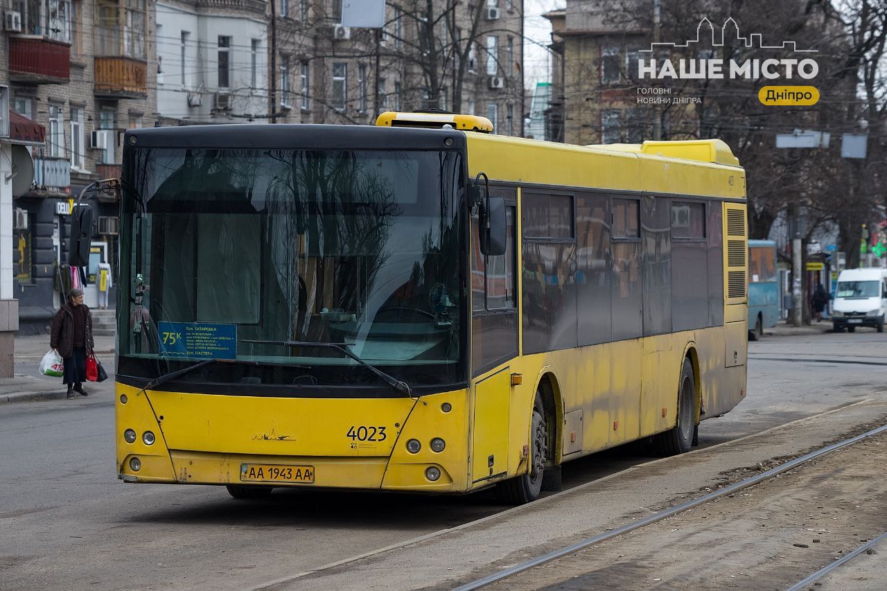 31 жовтня у Дніпрі зупинився трамвай, тролейбус та метро через знеструмлення