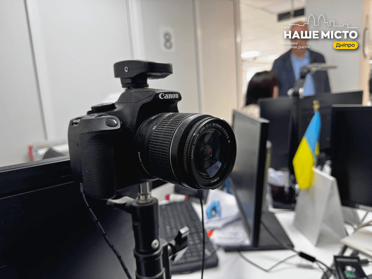 У Дніпрі одночасно оформлюють ID-картку та закордонний паспорт